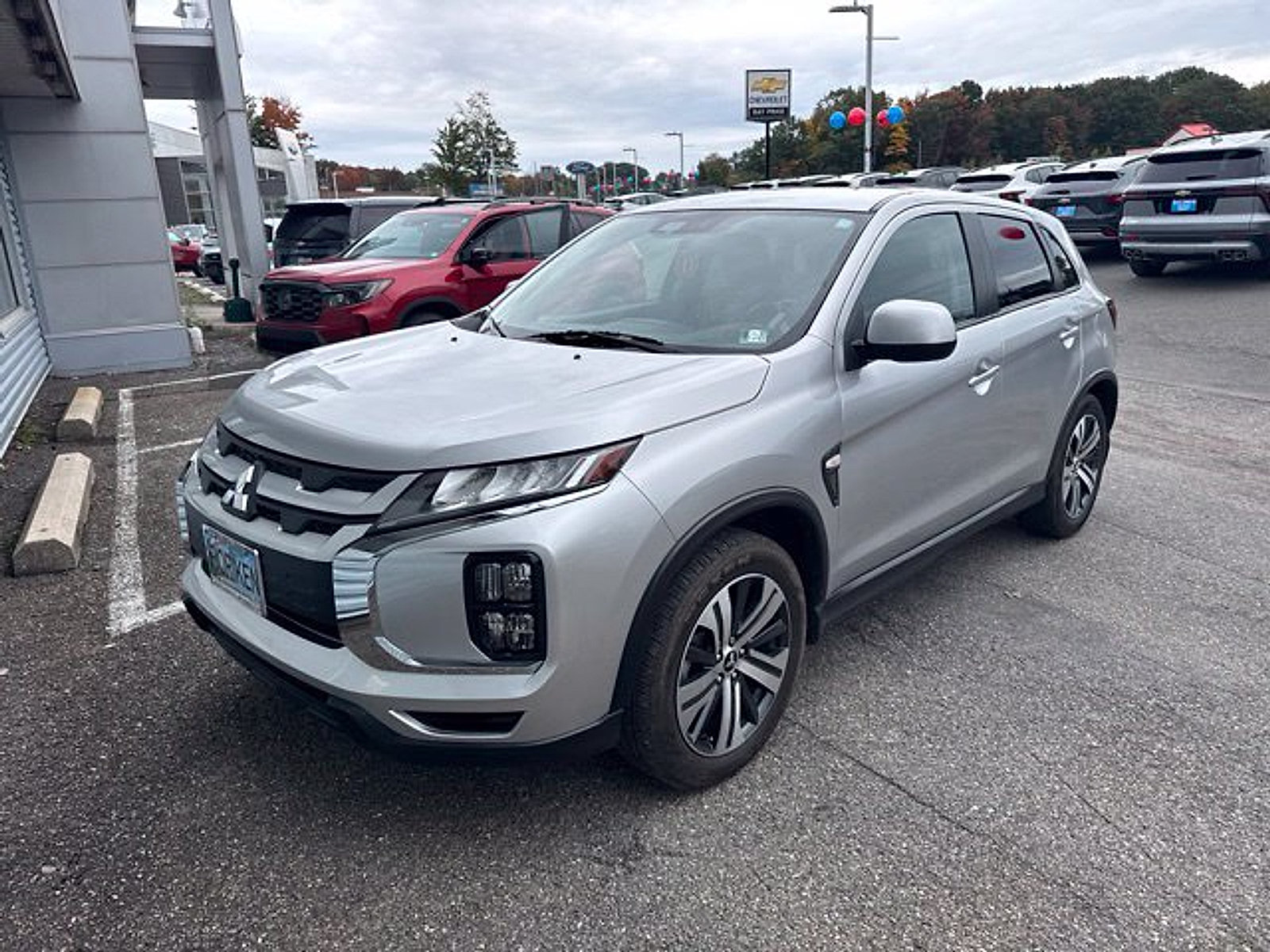 Used 2024 Mitsubishi Outlander Sport ES AWD/4WD image 3
