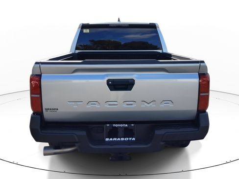 Used 2024 Toyota Tacoma SR image 5