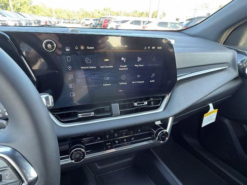 New 2026 Chevrolet Equinox LT w/ Safety and Technology Package FWD image 27