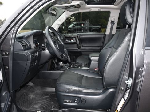 Used 2019 Toyota 4Runner Limited image 8