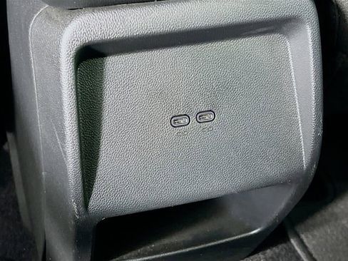 Used 2025 Chevrolet Equinox EV LT FWD image 31
