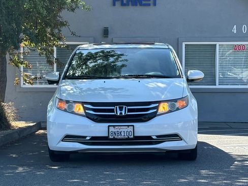 Used 2016 Honda Odyssey EX-L image 2