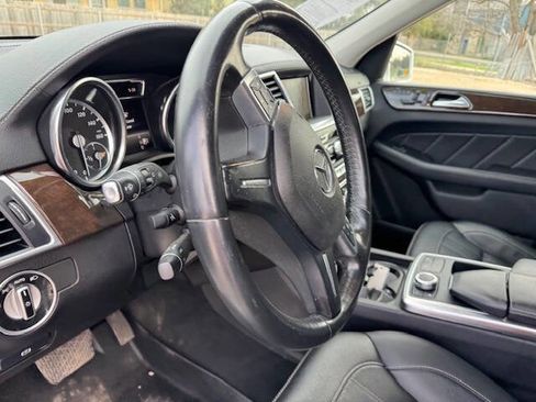 Used 2015 Mercedes-Benz GL 450 4MATIC image 47