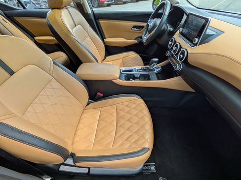 Used 2025 Nissan Sentra SV w/ SV Premium Package FWD image 25