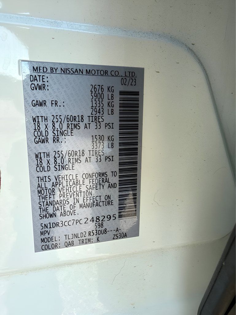 Used 2023 Nissan Pathfinder SL AWD/4WD image 32