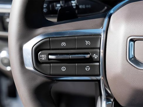 New 2026 GMC Yukon Elevation image 12