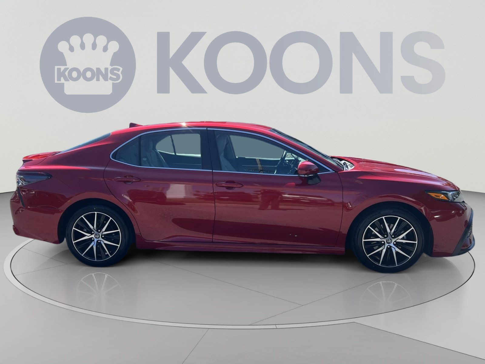 Used 2022 Toyota Camry SE FWD image 8