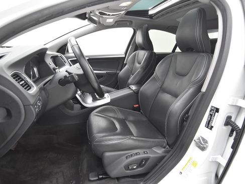 Used 2017 Volvo S60 T5 Dynamic w/ Vision Package AWD/4WD image 25