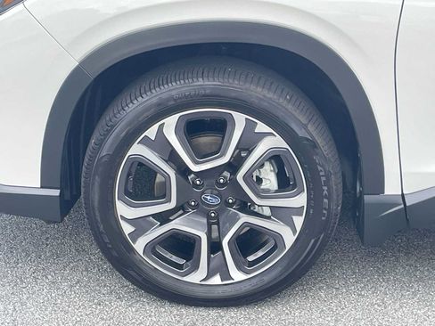 Used 2023 Subaru Ascent Limited w/ Technology Package AWD/4WD image 7