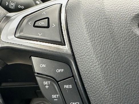 Used 2024 Ford Edge SEL image 20