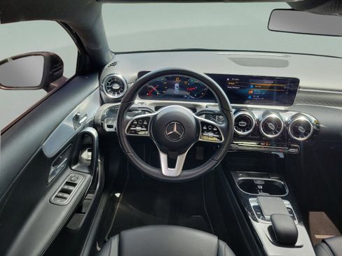 Used 2020 Mercedes-Benz A 220 image 5