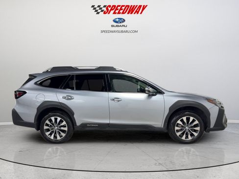 Certified 2025 Subaru Outback Touring XT w/ Popular Package #2 AWD/4WD image 4