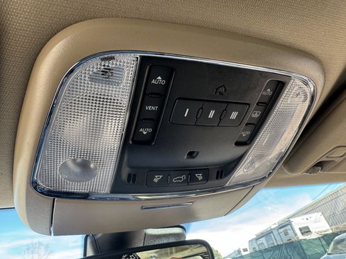 Used 2021 Jeep Grand Cherokee Overland image 31