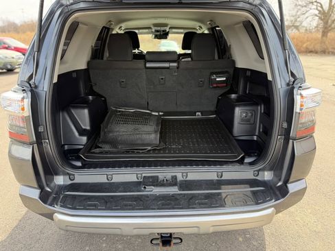Used 2023 Toyota 4Runner TRD Off-Road image 6