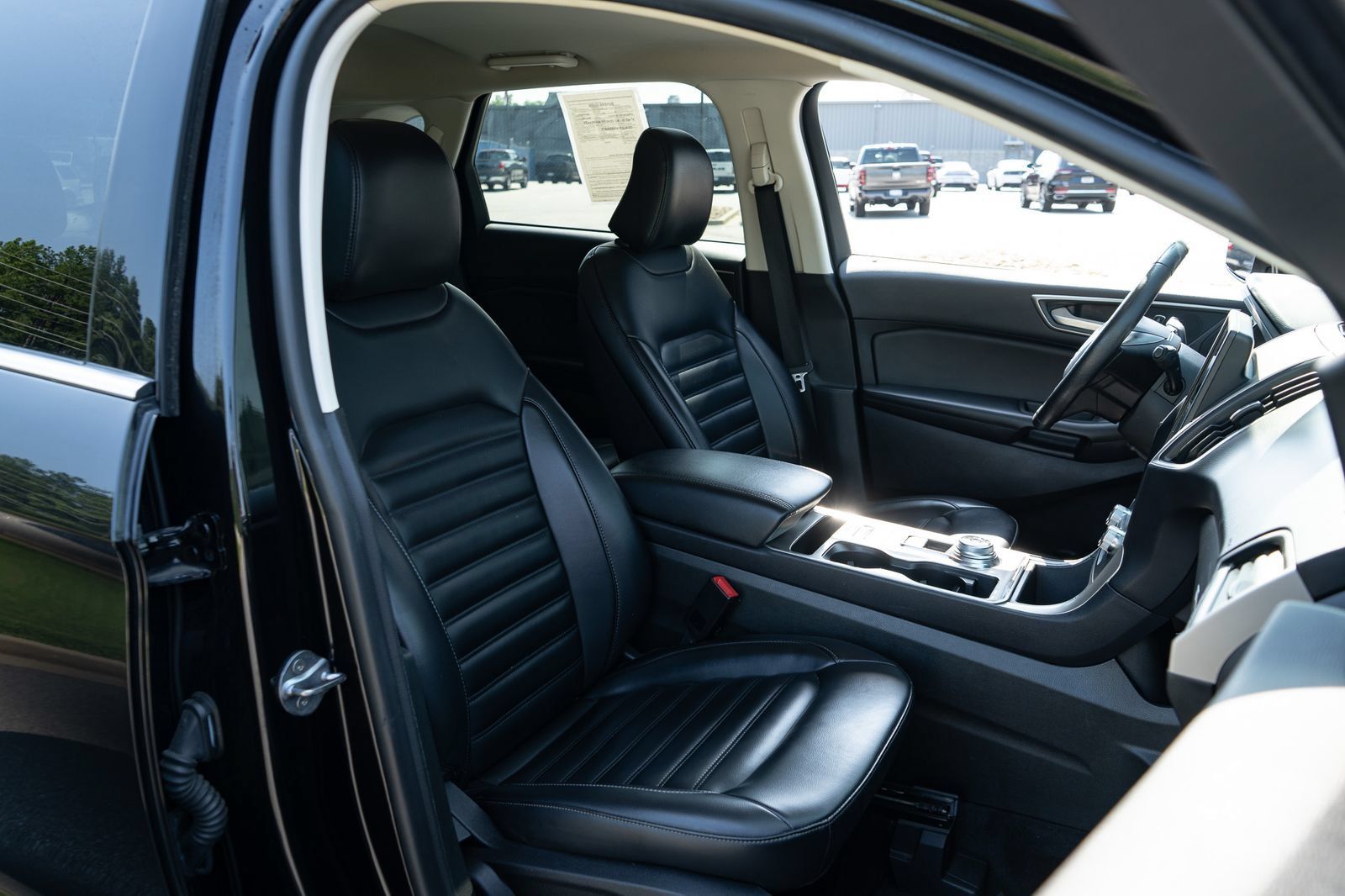 Used 2024 Ford Edge SEL AWD/4WD image 22