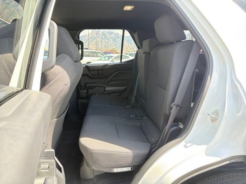 Used 2025 Toyota 4Runner 4WD image 24