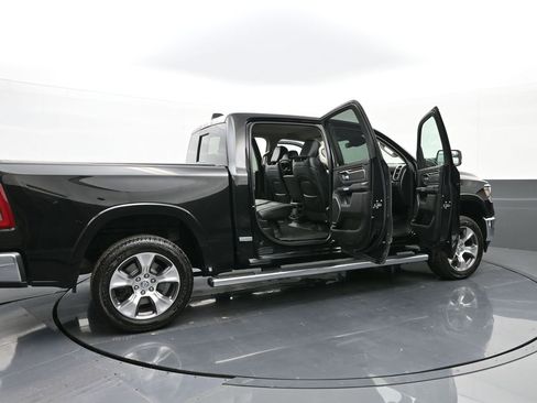 Used 2022 RAM 1500 Laramie AWD/4WD image 40