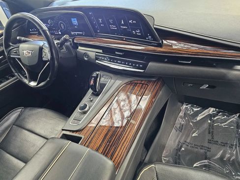 Used 2021 Cadillac Escalade ESV Premium Luxury AWD/4WD image 5