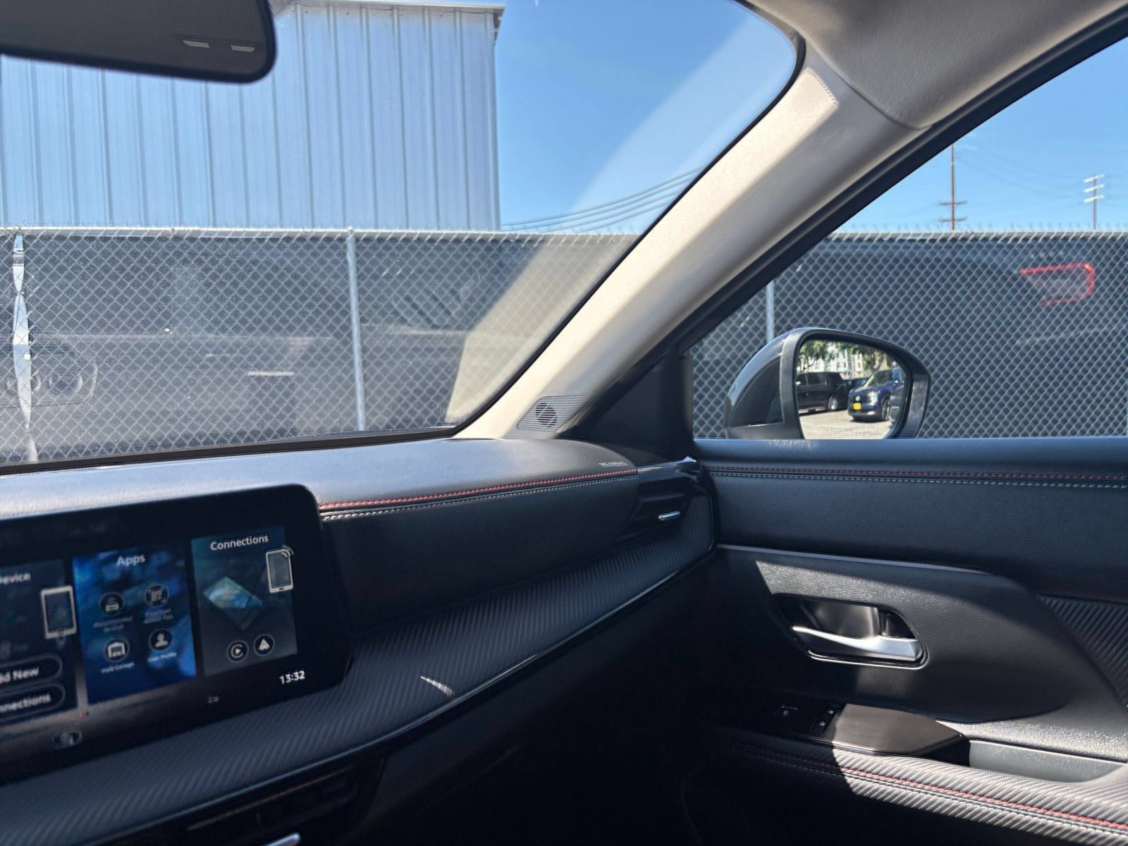 Used 2026 Nissan Kicks SR FWD image 35