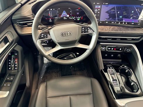 New 2025 Audi Q5 Premium image 19