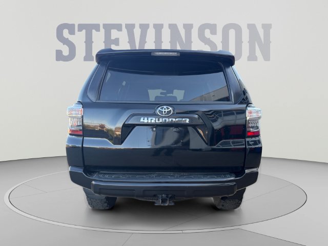 Used 2022 Toyota 4Runner TRD Off-Road AWD/4WD image 4