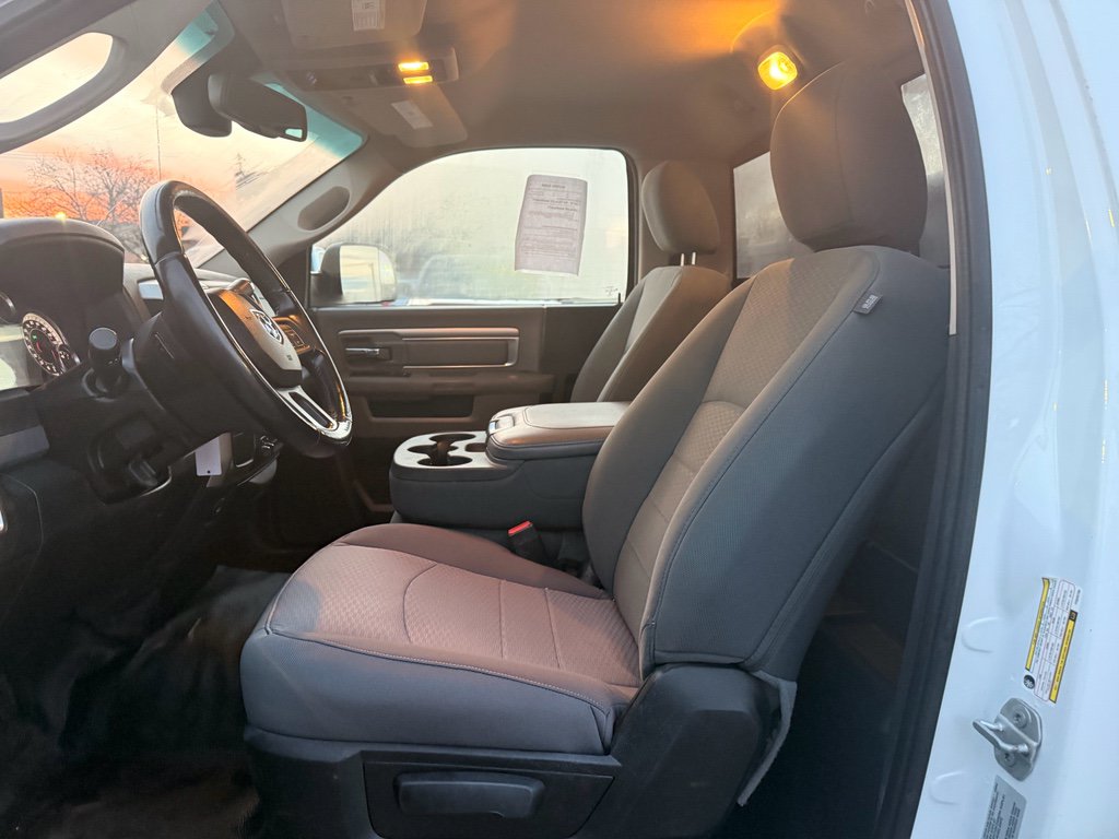 Used 2015 RAM 2500 SLT w/ Luxury Group RWD image 10