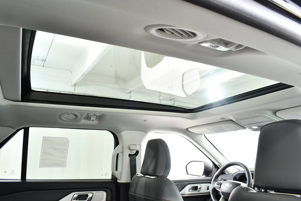 New 2026 Ford Explorer Active w/ Active Comfort Package AWD/4WD image 18