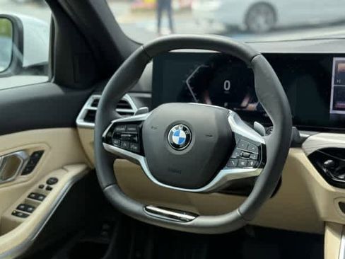 Certified 2025 BMW 330i xDrive Sedan w/ Convenience Package AWD/4WD image 22
