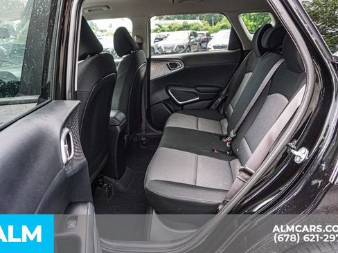 Used 2025 Kia Soul LX w/ LX Technology Package FWD image 22