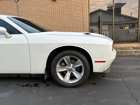 Used 2016 Dodge Challenger SXT w/ Sound Group image 19