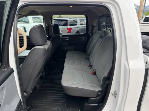 Used 2019 RAM 1500 Big Horn AWD/4WD image 9