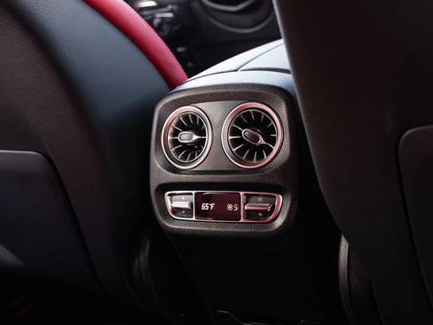 Used 2024 Mercedes-Benz G 550 image 69