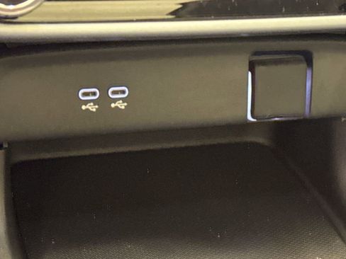 Certified 2025 Honda Prologue Elite image 31