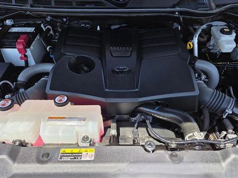 Used 2023 Toyota Tundra Limited AWD/4WD image 20