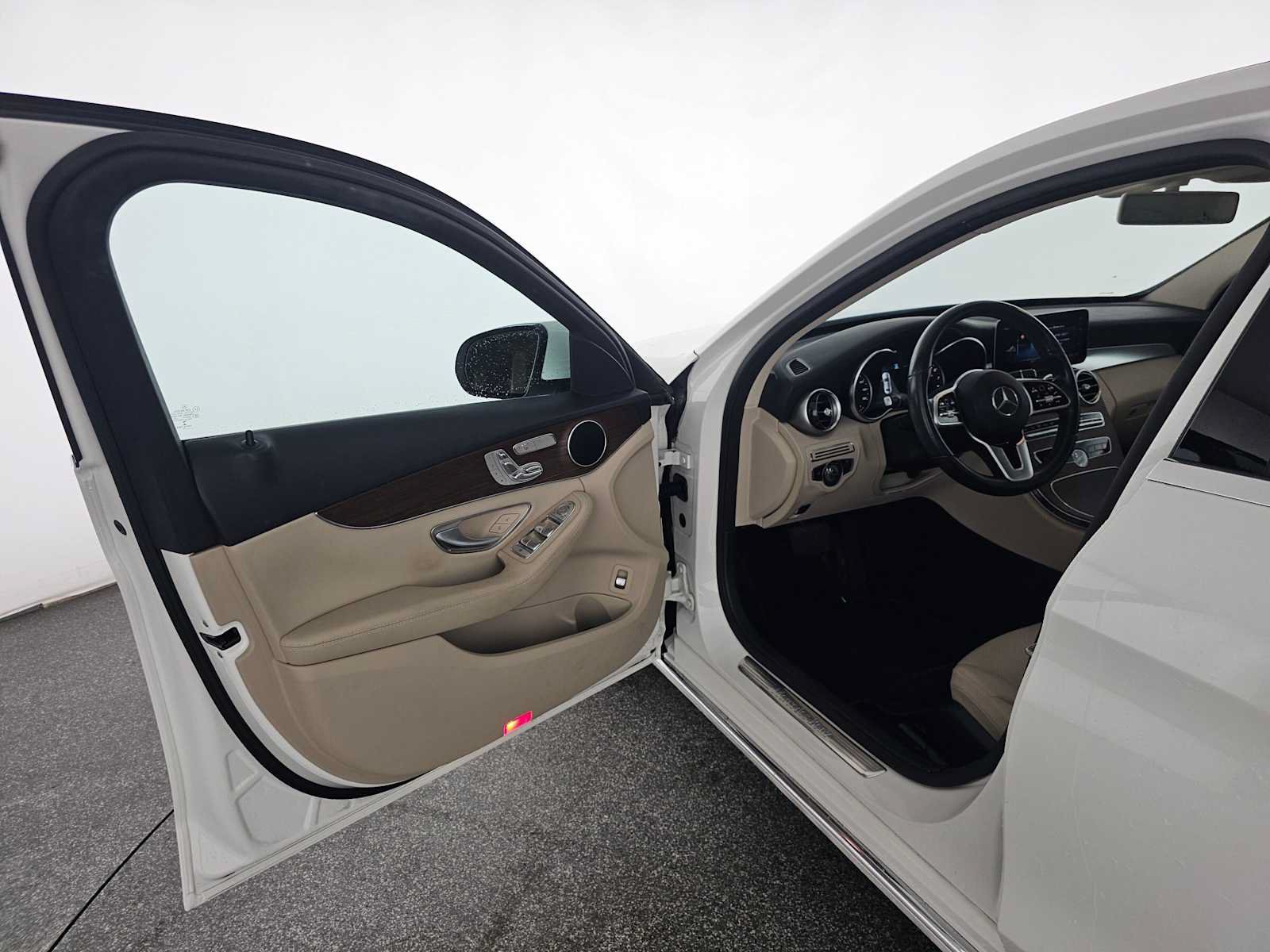 Used 2019 Mercedes-Benz C 300 Sedan image 19