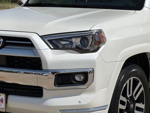 Used 2023 Toyota 4Runner Limited AWD/4WD image 4
