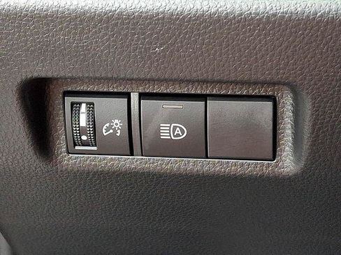 Certified 2025 Toyota RAV4 XLE AWD/4WD image 16