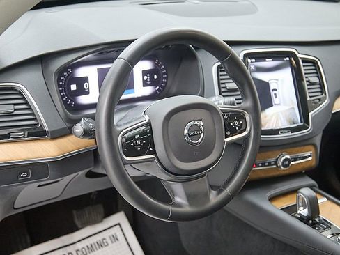 Certified 2023 Volvo XC90 B6 Plus w/ Protection Package AWD/4WD image 17