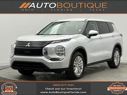 Used 2023 Mitsubishi Outlander ES