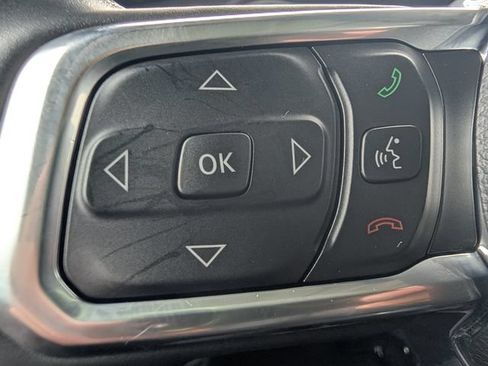 Used 2021 Jeep Gladiator Overland w/ Popular Equipment Package AWD/4WD image 19