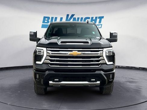 Used 2024 Chevrolet Silverado 3500 High Country w/ High Country Premium Package AWD/4WD image 8