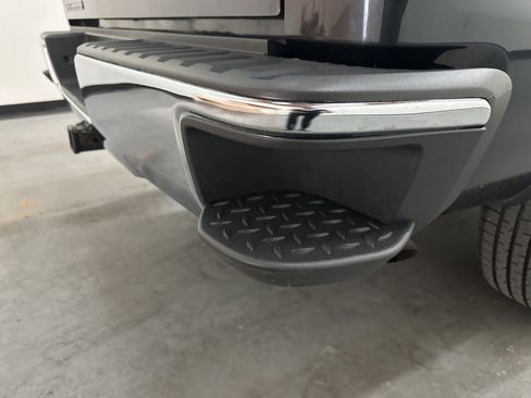 Used 2018 Chevrolet Silverado 1500 LT w/ All Star Edition AWD/4WD image 12