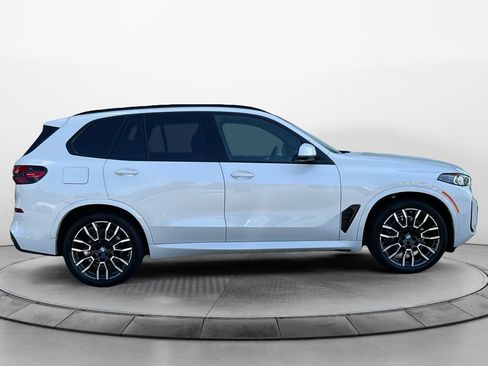 Used 2026 BMW X5 sDrive40i w/ M Sport Package RWD image 8