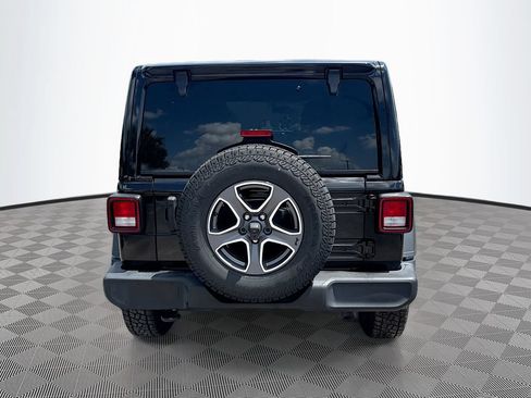 Used 2022 Jeep Wrangler Unlimited Sport w/ Sun And Sound Package AWD/4WD image 7