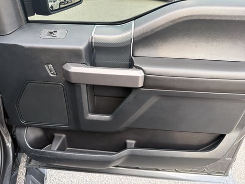 Used 2019 Ford F150 XLT w/ Equipment Group 302A Luxury AWD/4WD image 23