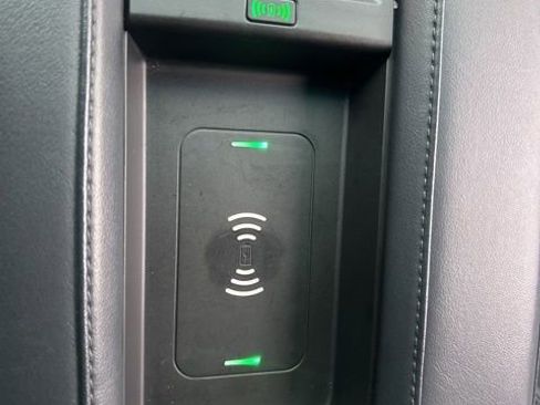 Used 2016 Toyota Tundra Limited image 25