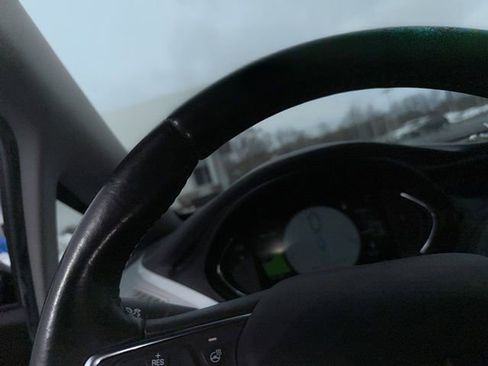 Certified 2021 Chevrolet Bolt Premier image 19