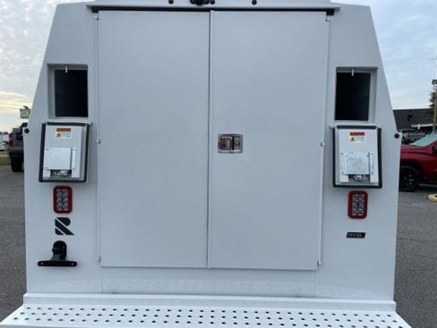 New 2025 Chevrolet Express 3500 w/ Power Convenience Package image 15