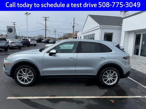 Used 2021 Porsche Cayenne image 4
