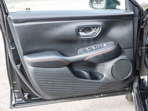 Certified 2025 Honda HR-V Sport image 21